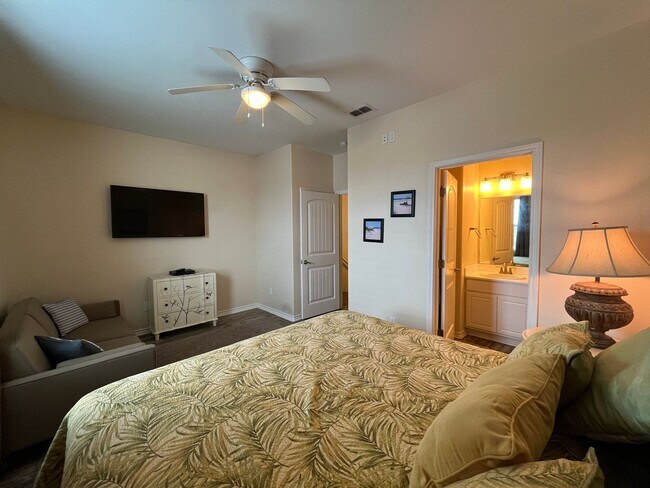 Building Photo - 15128 Dory Dr