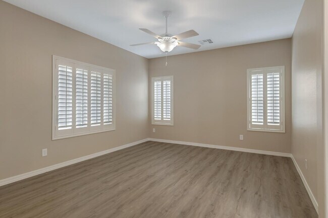 Building Photo - 26239 N 166th Ave