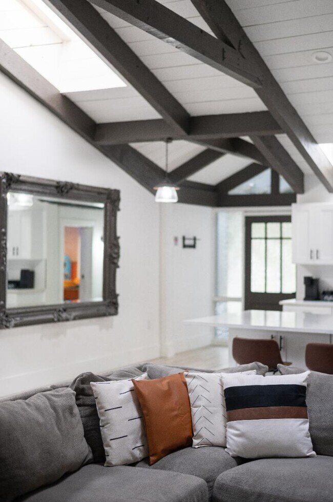 Building Photo - 1775 Harbor Rd