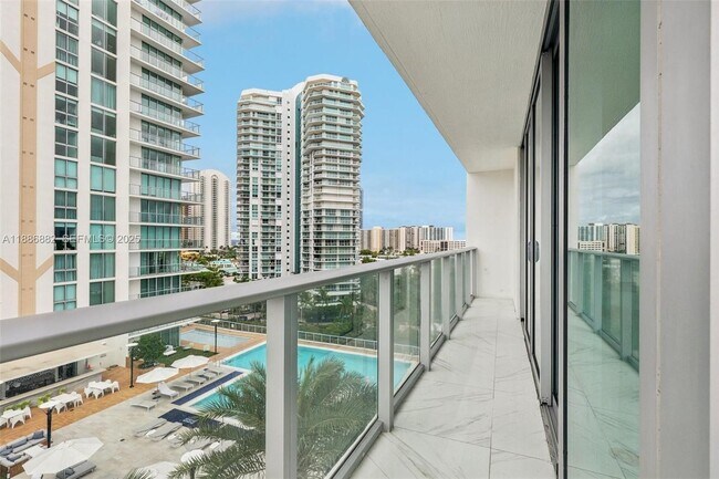 Building Photo - 330 Sunny Isles Blvd