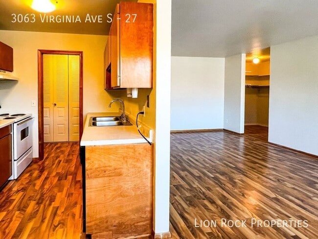 Building Photo - 3063 Virginia Ave S