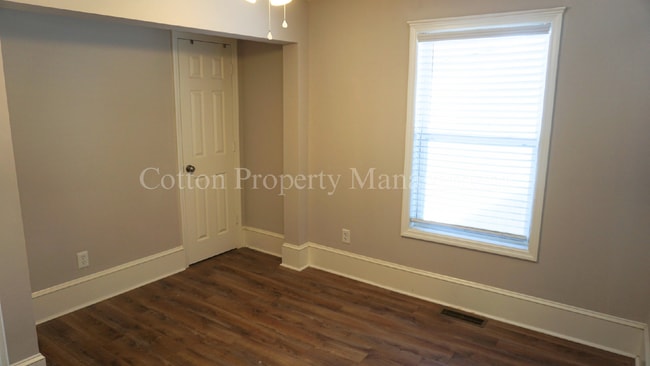 Building Photo - 605 Harnett St