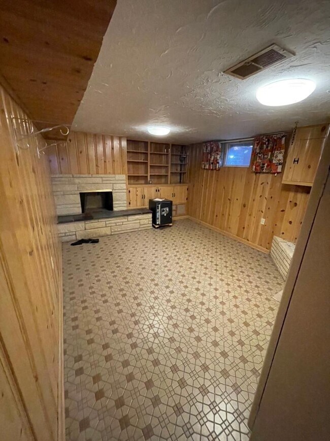 Building Photo - 3445 N 58th St
