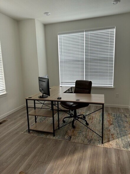 office - 11000 Uvalda St