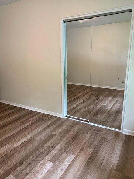 Mirrored Closet Bedroom - 3601 Wisconsin Ave NW