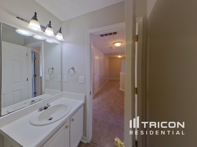 Building Photo - 1531 Swan Valley Ct