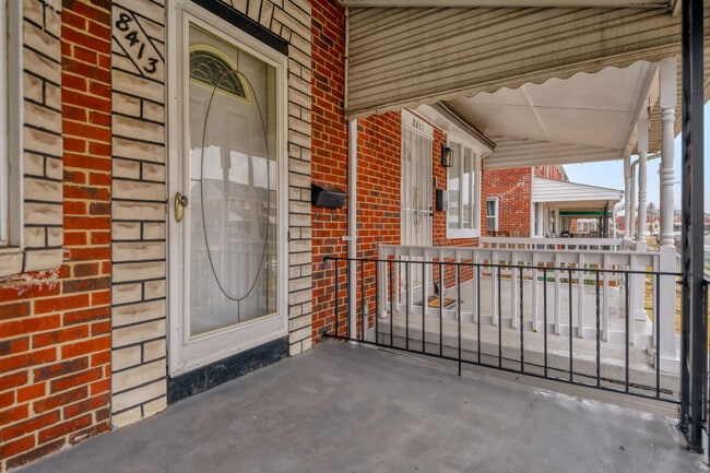 Building Photo - 8413 Kavanagh Rd