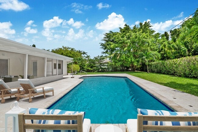 Building Photo - 13125 SW 81st Ave