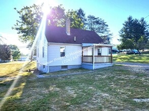 Building Photo - 259 Pleasant Dr