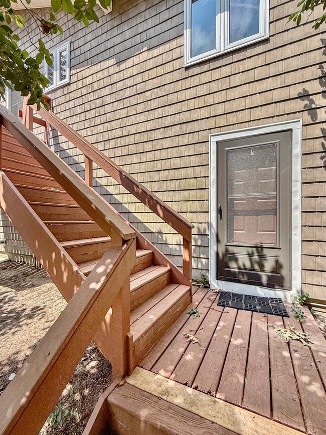 Building Photo - 12182 Heron Dr