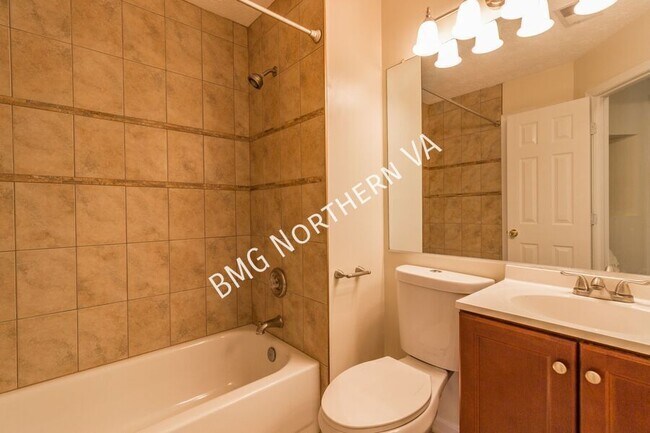 Building Photo - 44126 Tippecanoe Terrace