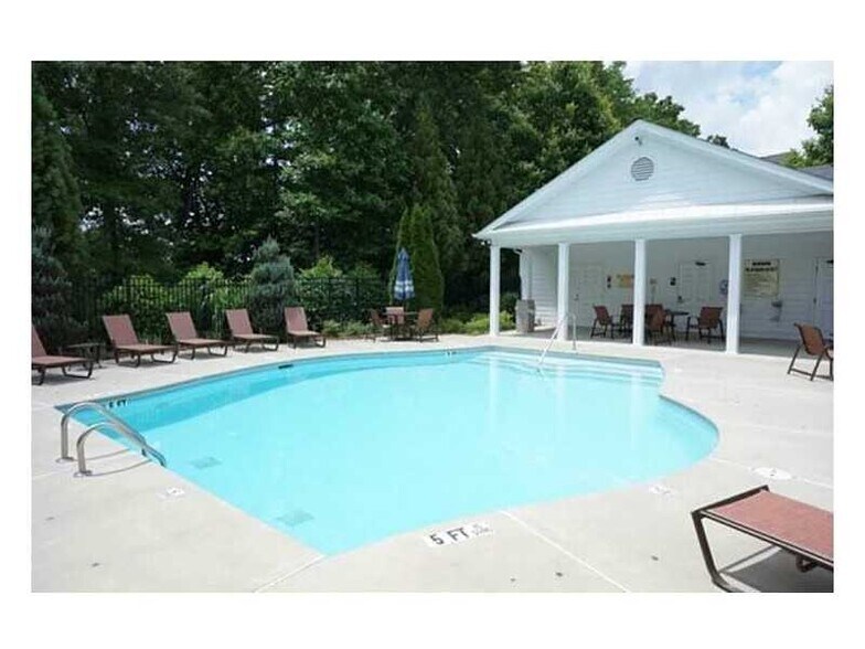 Pool - 1444 Bellsmith Dr