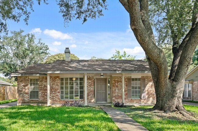 Building Photo - 13542 Wimbledon Dr