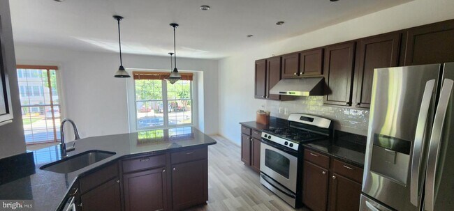 Building Photo - 20392 Ashcroft Terrace