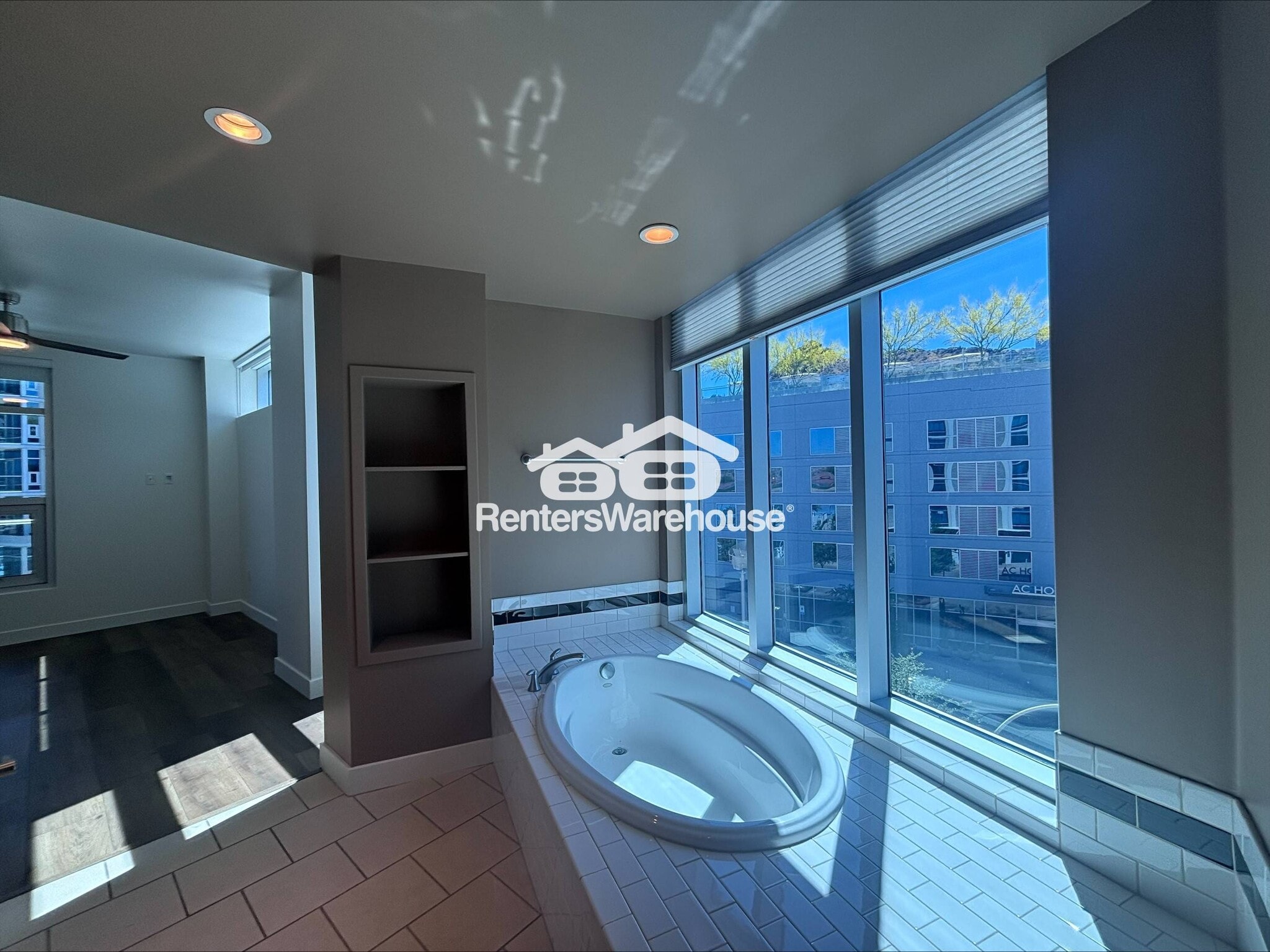 Building Photo - 120 E Rio Salado Pkwy