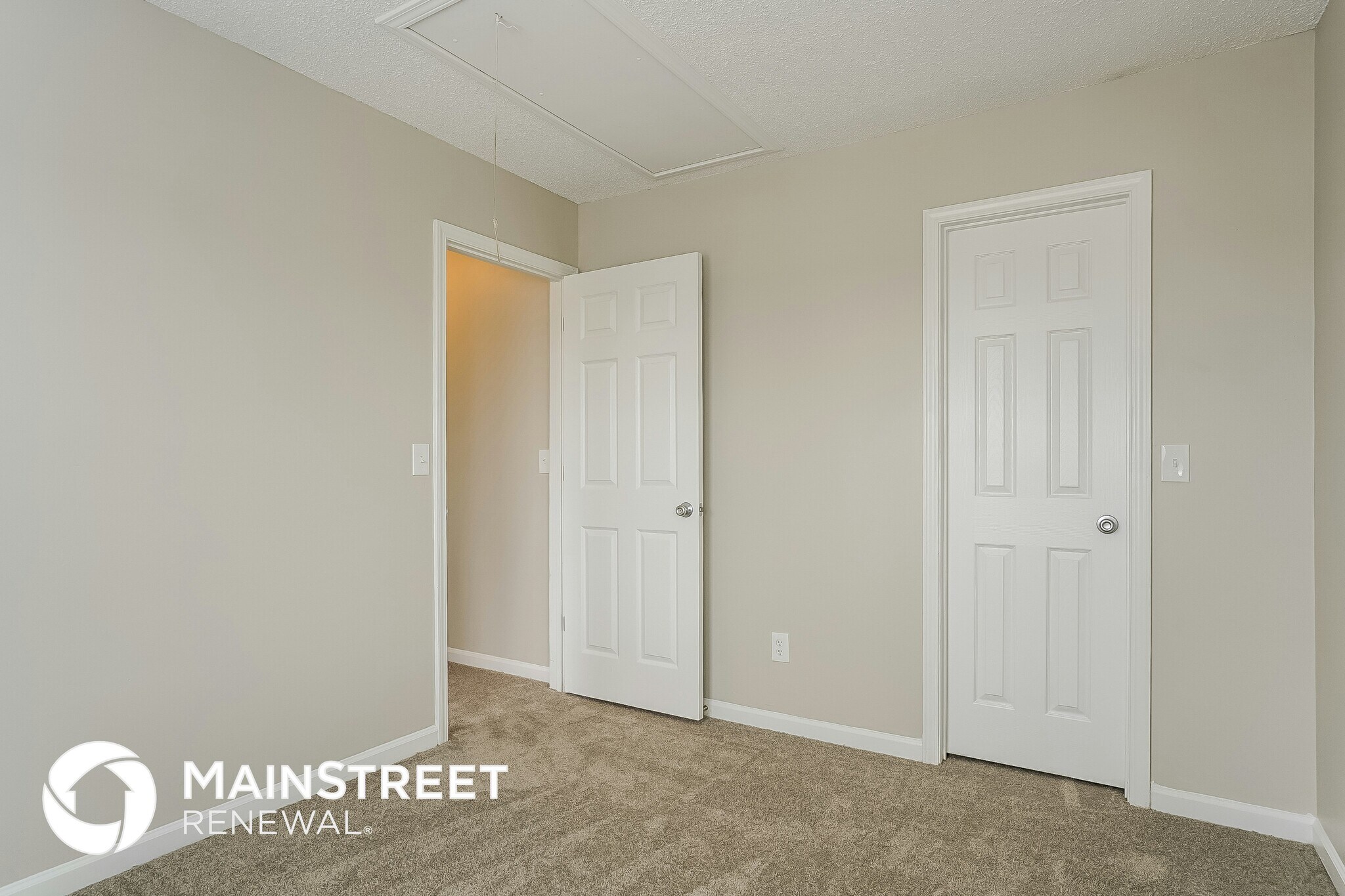 Building Photo - 5924 Roteny Court