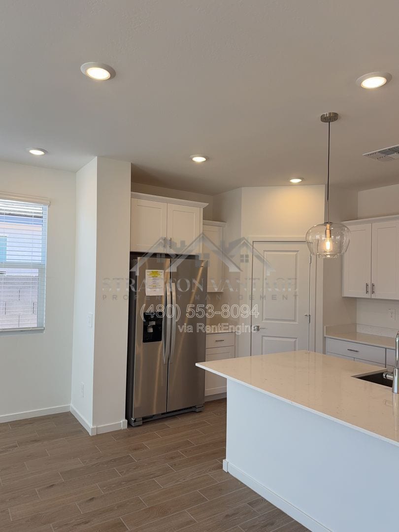 Building Photo - 33070 Noir Dr