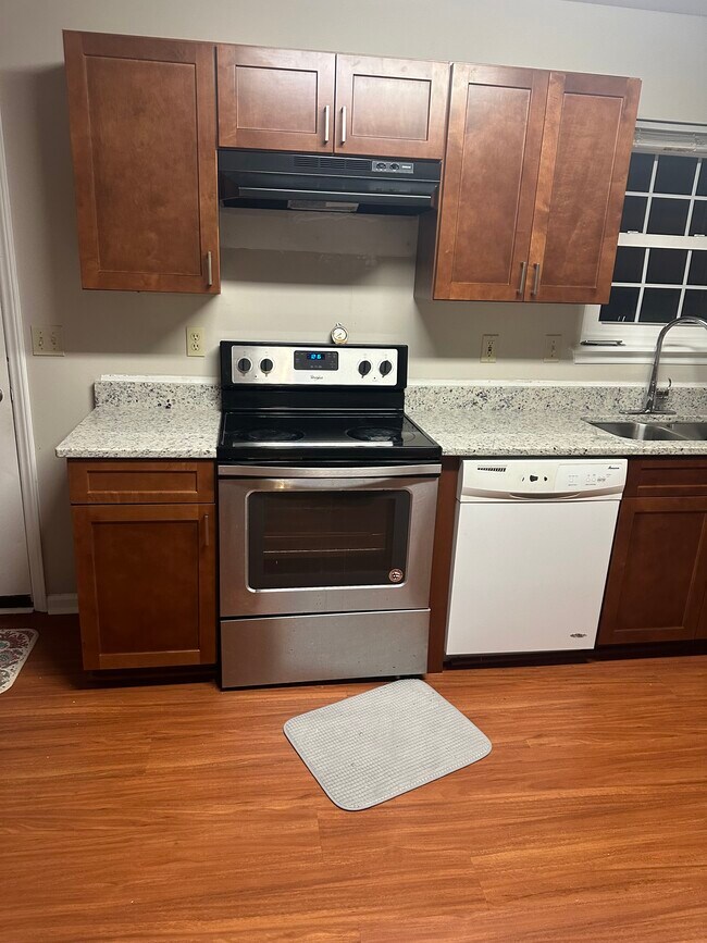 New kitchen granite tops and new cabinets - 1400 Christine Ct
