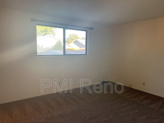 Building Photo - 3358 Candelaria Dr