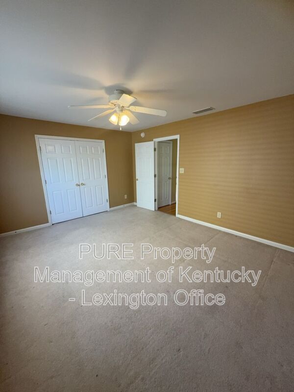Building Photo - 4844 Clifford Cir