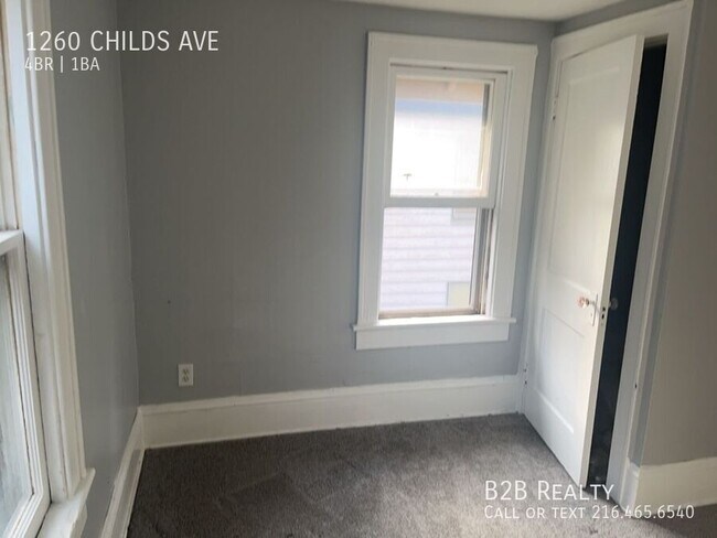 Building Photo - 1260 Childs Ave