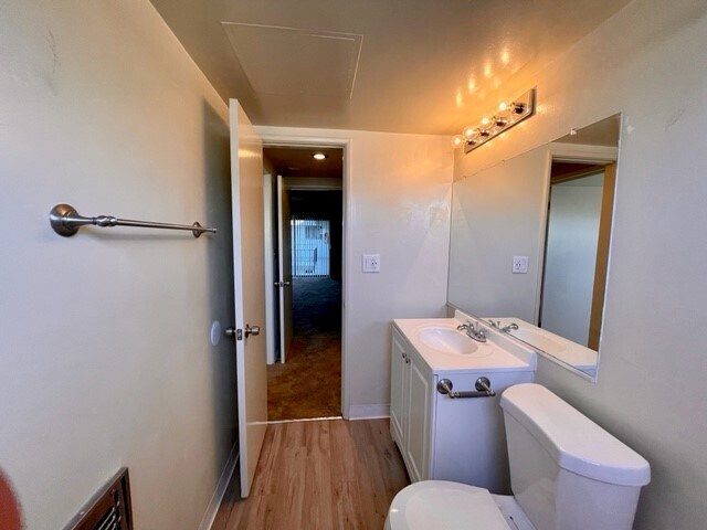 Unit 14 Bathroom - 7816 Paseo del Rey