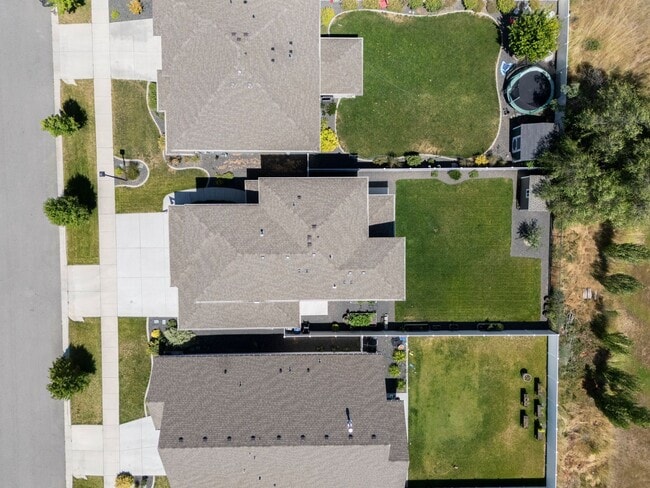 Building Photo - Spokane Valley Two-story - Available Now!