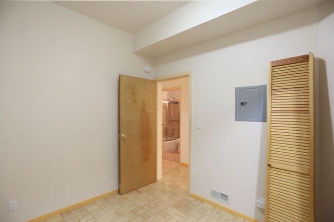 Building Photo - 1269 3rd Ave