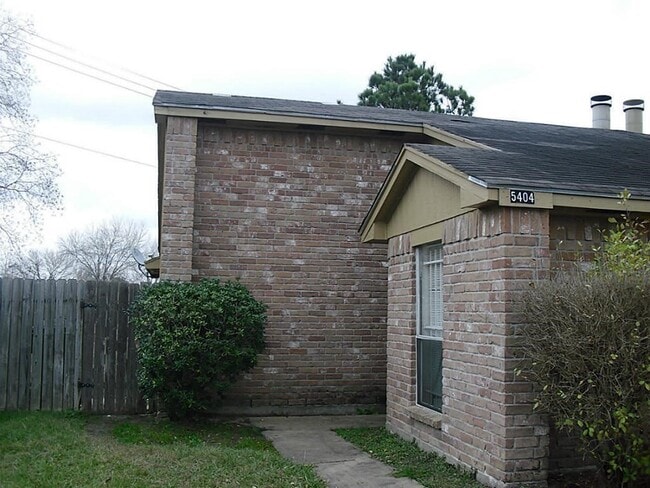Building Photo - 5404 Ridgemont Pl