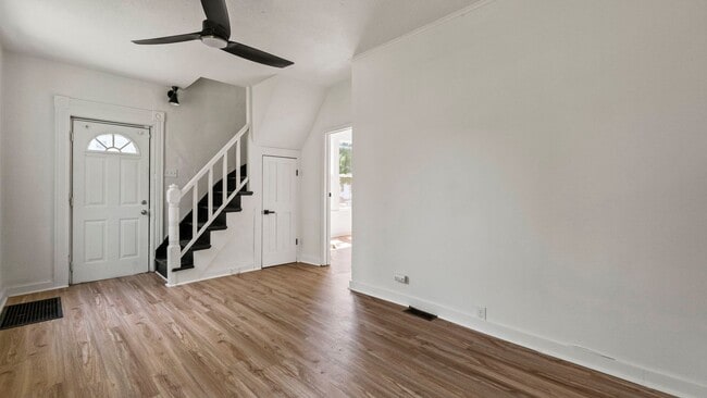 Building Photo - COMING SOON! 3 Bedroom House