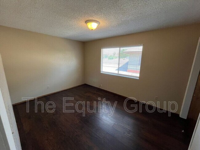 Building Photo - 838 N Williford Dr