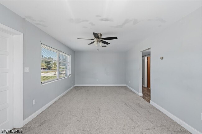 Building Photo - 4220 Deleon St
