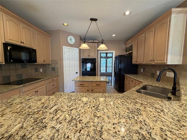 Building Photo - 2610 Jakes Ct