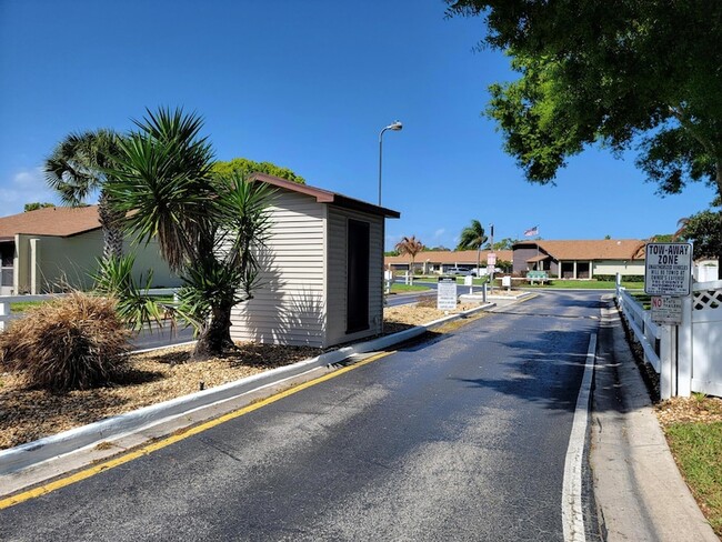 Building Photo - 6010 Indrio Rd