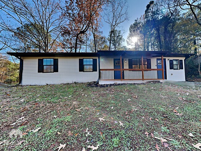 Building Photo - 325 Morris Dr SE