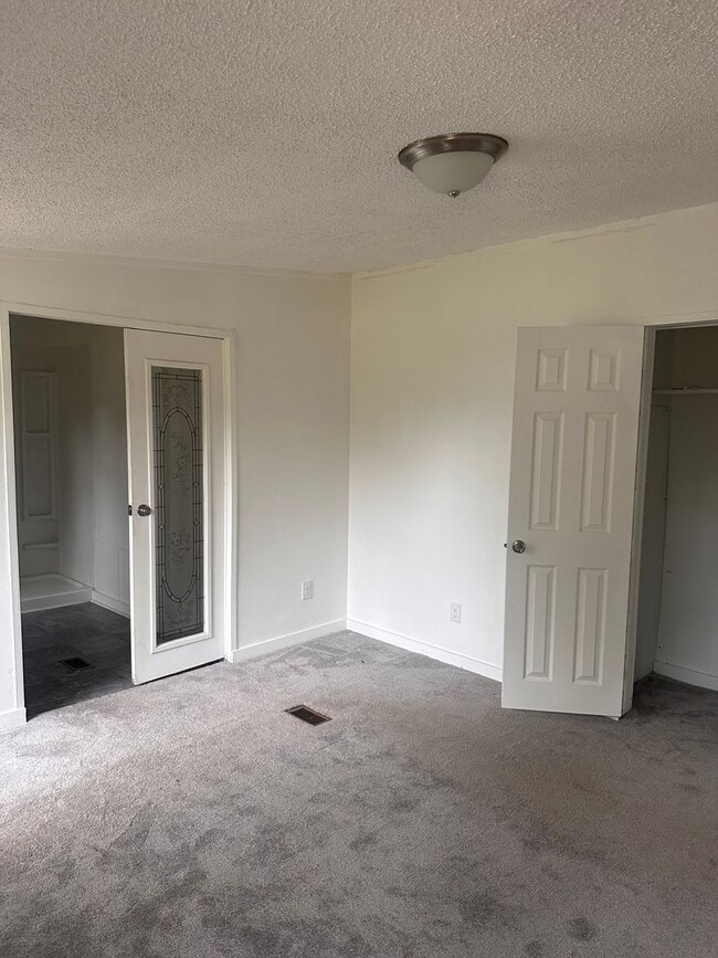 Building Photo - RENTAL HOME 3BD/2BTH