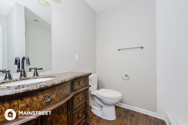 Building Photo - 6810 N Chas Dr