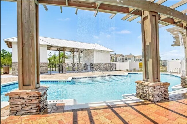 Building Photo - 7597 Shadow Lake Dr