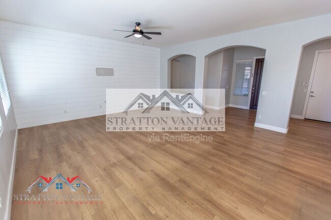 Building Photo - 20309 E Avenida Del Valle