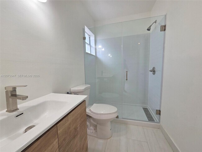 Building Photo - 242 NW 51st Ave