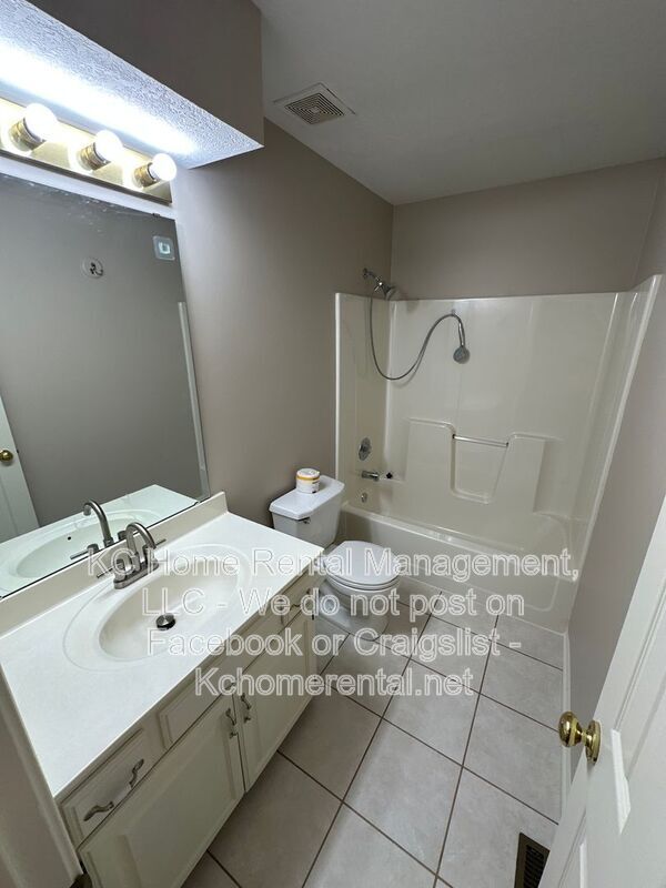 Building Photo - 1224 SE Princeton Dr