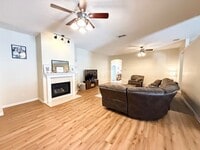Building Photo - 304 W Betony Branch Way