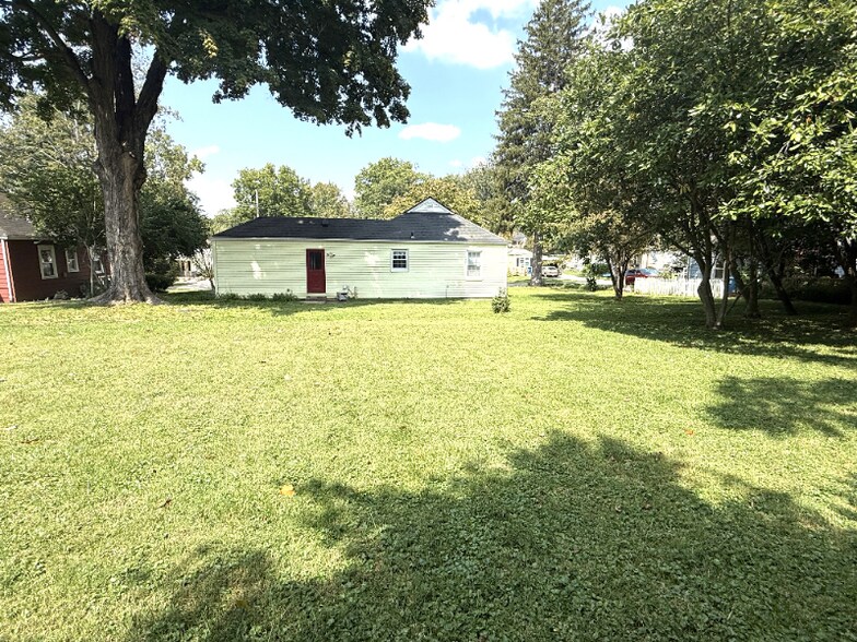 Building Photo - 11702 Kings Ln