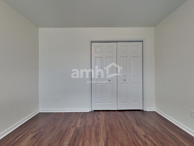 Building Photo - 8119 Cambridge Reserve Dr