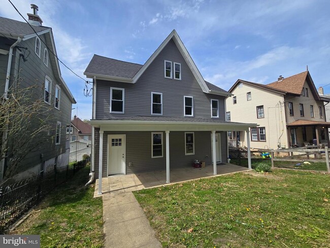 Building Photo - 2540 Mount Rd