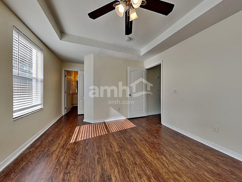 Building Photo - 8535 Quarter Horse Dr