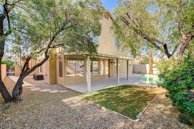 Building Photo - 8401 Desert Quail Dr