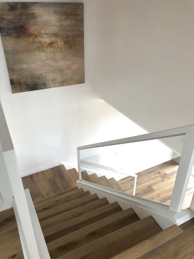 Building Photo - 6232 Tapia Dr