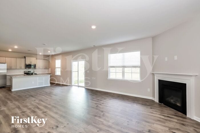 Building Photo - 341 Willowbrooke Way