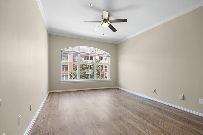 Building Photo - 2111 Welch St
